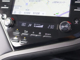 ★使いやすさや安全性を追求したステアリング周り!高級車ゆえにスイッチ類が多いのも特徴ですね!考え尽くされた配置ですぐに使いこなす事が出来ますのでご安心下さい!是非、体感してみて下さい!!