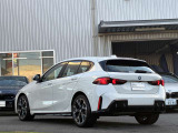 BMW Premium Selection保証では、ご購入後2年間に渡り走行距離無制限で、エンジン・ブレーキ・ミッション等のメイン部分に関しまして、万が一修理・整備が必要になりました際に部品・工賃無料にて対応いたします。
