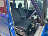 運転席は座り心地が良く快適に運転していただけます♪