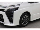 LEDライトです。白く、広範囲で明るいライトで安全性が高いです。