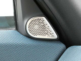 アメリカのオーディオブランドであるharman/kardon製スピーカーシステム搭載!