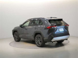 ご覧の車両以外にも多数のU-Carを展示販売しております。