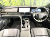 クラウンクロスオーバー 2.5 G アドバンスト レザー パッケージ E-Four 4WD 