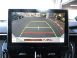 バックガイドモニターで、後方を確認しながら安心して駐車することができます。運転初心者も熟練者も必須の機能ですよ!