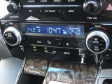 デュアルオートエアコン搭載☆運転席と助手席でエアコンが独立しているのでドライバーも同乗者もより快適にドライブができます♪