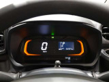 シンプルでとても見やすいメーターパネルとなっております!