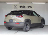 コンパクトでありながら車内は広々!ぜひ運転席に座ってその広さを体感してみませんか?