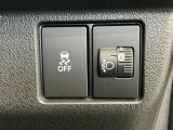 車がカーブの外側へ膨らんだり内側へ巻き込んだりする挙動を防止し安定した走行をサポートする横滑り防止装置付きです!