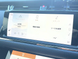 最新のインフォテイメントシステムの【Pivi Pro】はスマホのような直感的な操作性が特徴。ナビはもちろん、AppleCarplayやAndroidAutoも搭載しており対応アプリの操作も可能です。