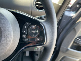 【アダプティブ・クルーズ・コントロール】予め設定した車速内でクルマが自動的に加減速。 前走車との適切な車間距離を維持しながら追従走行し、高速道路でのドライバーの疲労を軽減。「安全」をお求めください。