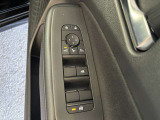 窓の開閉も楽々♪ドアミラーの調整もわかりやすいため、運転のしやすさを実感できます!