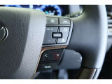 【レーダークルーズコントロール】アクセルペダルを踏まなくても、車間制御モードでは、先行車の車速変化に合わせた追従走行を行い、自動的に加速・減速・停止をします。