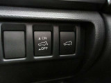 【パワーバックドアスイッチ】運転席からスイッチ操作でバックドアを自動開閉でき、とても便利です!