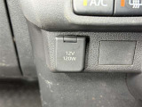 【アクセサリーソケット】車内で様々な電気製品を利用できます。