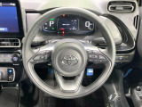 インテリアに合わせたデザインのステアリングは、運転される方のことも考え、運転しやすい形状、大きさです。是非一度、実際に触ってお確かめください。