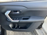 各種スイッチです