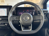 ハンドルは軽やかに回り、気持ちよく運転が出来ます。