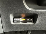 【ETC】便利なETC車載器も装備!高速道路の料金所もスムーズに通過できます。今や必須の装備ですね!お客様用にセットアップをしてのお渡しとなります!