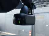 前後ドライブレコーダーを装着すれば、事故やトラブルの際、前方車両や後方車両の映像を録画し、客観的な証拠を残すことができます。また、あおり運転対策にも効果的です。