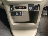 ETCが付いていれば高速道路の料金所も楽々通過!これで小銭を用意しなければいけない煩わしさも軽減されますね♪