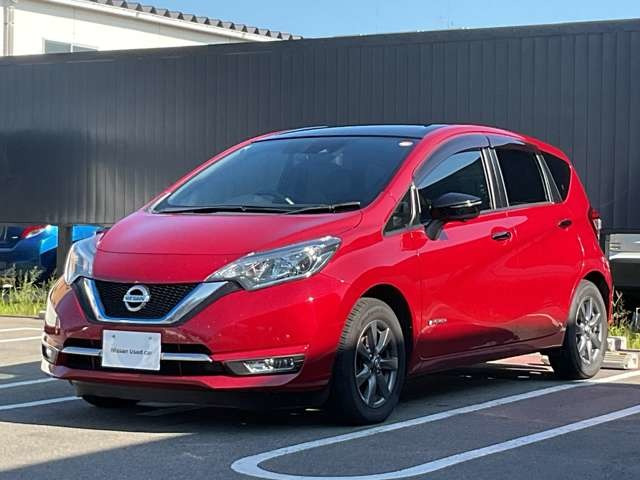ノート 1.2 e-POWER メダリスト FOUR ブラックアロー 4WD