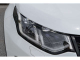 LEDシグネイチャーライト付きデジタルLEDヘッドライトが装着されて夜間走行が楽に運転が出来ます。