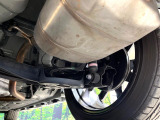 お車を安心してお乗りいただく為には、足回りの定期点検が欠かせません。サービスサポート(有償保証)では無料点検もご提供しており、安心のカーライフをお過ごしいただけるサポート体制が整っています。