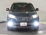 ちょっと高いアイポイントは、見晴らしのよさと乗用車としての落ち着き感を適度にバランスさせた高さになっています。ワイドな視野角で良好な運転視界を実現してます。