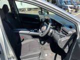 運転席は座り心地が良く快適に運転していただけます♪
