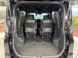 普段のお買い物や通勤、送迎等に十分な荷室スペースを確保しております。セカンドシートを倒すと、大きな荷物の積載も可能です♪