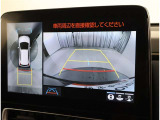バックカメラが付いているので後方確認が非常にしやすいです。今や運転初心者も熟練者も必須装備!ついていて損はないですね♪