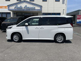 電動スライドドアは片側ですが、送迎車にバッチリですよ