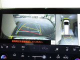 パノラミックビューモニター付きです。車両を上から見たような映像をディスプレイオーディオ画面に表示、運転席からの目線だけでは見にくい、車両周辺の状況をリアルタイムでしっかり確認できます。