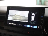◆リアワイドカメラシステム◆3種類の表示で後方確認をサポート♪セレクトレバーを「R」の位置に入れるとカメラ画像に切り替え。ノーマルビューでは従来のリアカメラと同様の標準的なビューで表示します!