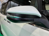 【サイドターンランプ付ドアミラー】おしゃれな車の必須装備!ドアミラーにウインカーが付いているので視認性もアップ!!
