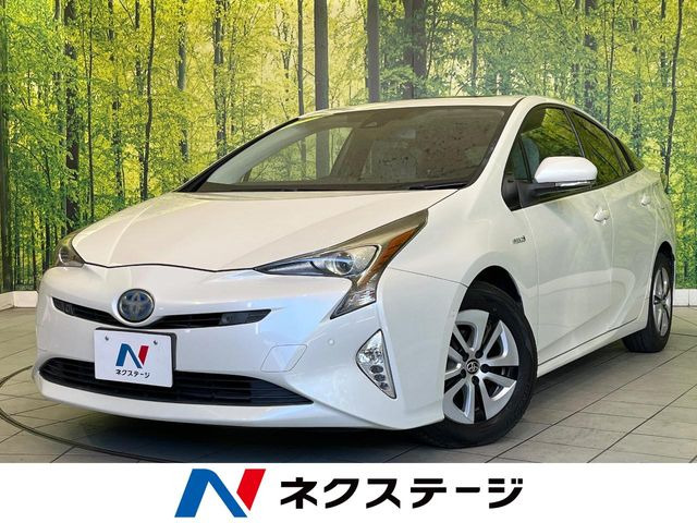 トヨタ プリウス 