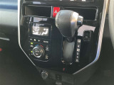オートエアコン★温度を設定すれば車内を快適に保ってくれます♪