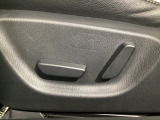 こちらのグレードは助手席にもパワーシートを装備しております!運転席同様お好みで調整が可能です!