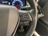前方の車との車間を設定し、スピードを上げたり緩めたりを自動で行ってくれる追尾式の「レーダークルーズ」。上級装備の一つです!高級車にしかつかない嬉しい機能です。