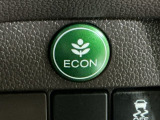★ECONスイッチ★ エコドライブを加速しよう!スイッチをONにすると、運転の仕方によるロスを抑え込み燃費をよくするようクルマが頑張ります(*^ー^*)燃費向上にチャレンジ♪