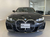 BMW代表的な特徴のキドニーグリル。BMWのすべてのモデルに採用され、BMWらしさを強調しております。