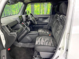 運転席シート廻りは使用感も少なく、良好な状態となっています。丁寧に使われていたことがよくわかりますね。