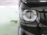 LEDヘッドライトは、点灯の瞬間から光量を発揮し、突然暗くなるトンネルなどでの安定感を高めます。