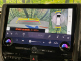【パノラミックビューモニター】専用のカメラにより、上から見下ろしたような視点で360度クルマの周囲を確認することができます☆死角部分も確認しやすく、狭い場所での切り返しや駐車もスムーズに行えます。