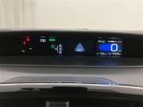 充実の装備が揃った中古車で快適なカーライフを。豊富な機能で便利さを追求し、使いやすさと安心感を提供します。安全性と快適性を追求した整備済み車両で、心地よいドライブをお楽しみください。