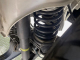 お車を安心してお乗りいただく為には、足回りの定期点検が欠かせません。サービスサポート(有償保証)では無料点検もご提供しており、安心のカーライフをお過ごしいただけるサポート体制が整っています。