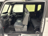 センターピラーインで大きく開くミラクルオープンドア!お子さまとの乗り降りも、大きな荷物の出し入れもスムーズです♪