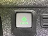 ★ECONスイッチ★ エコドライブを加速しよう!スイッチをONにすると、運転の仕方によるロスを抑え込み燃費をよくするようクルマが頑張ります(*^ー^*)燃費向上にチャレンジ♪
