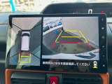 【パノラマモニター】専用のカメラにより、上から見下ろしたような視点で360度クルマの周囲を確認することができます☆死角部分も確認しやすく、狭い場所での切り返しや駐車もスムーズに行えます。