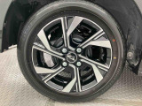 全車に1.「保証」2.「定期点検整備」3.「ダイハツ認定中古車カルテ」が付いています。